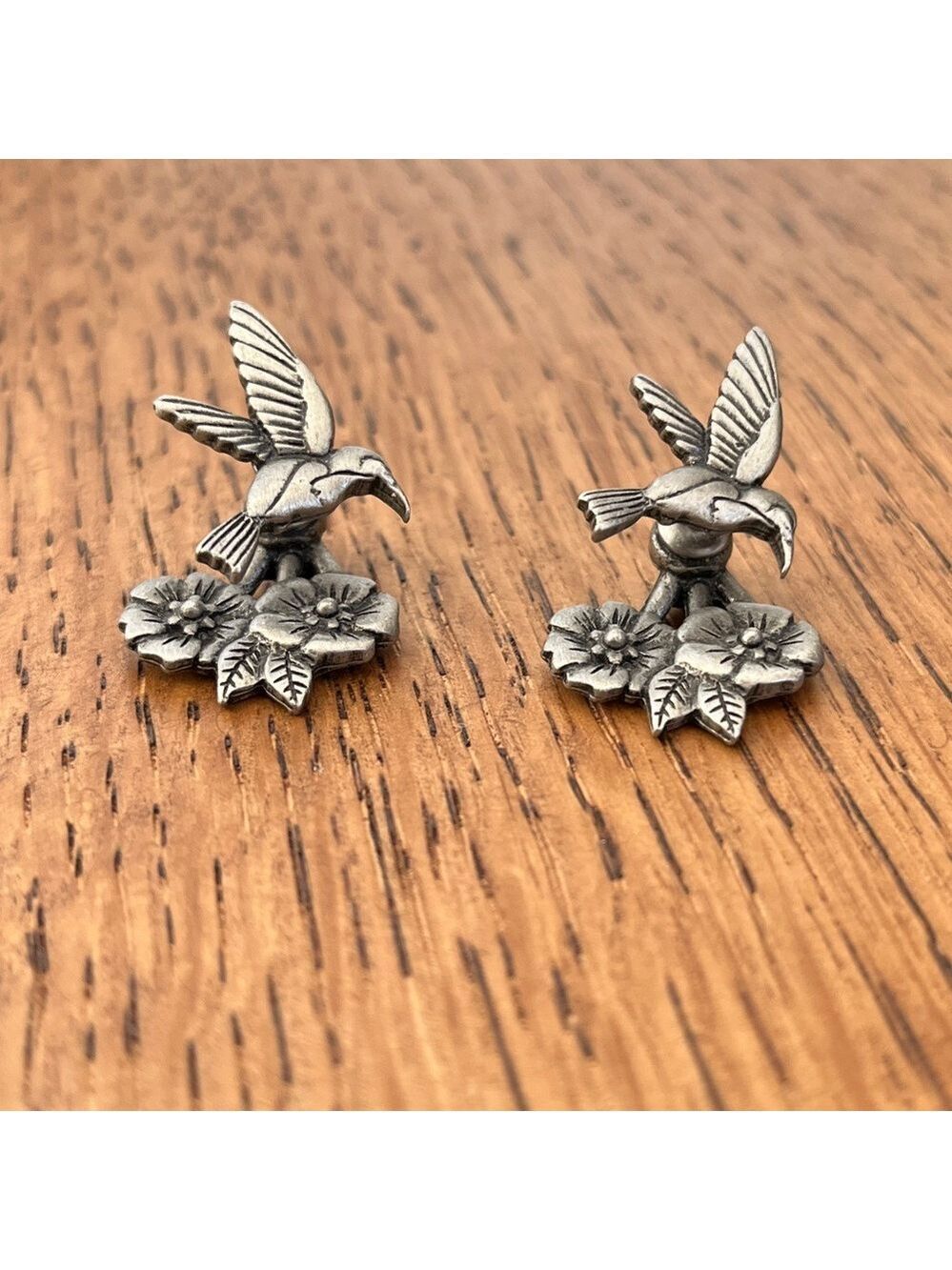 VINTAGE Signed JJ Jonette Pewter Hummingbird Earrings Flower Backs Charming